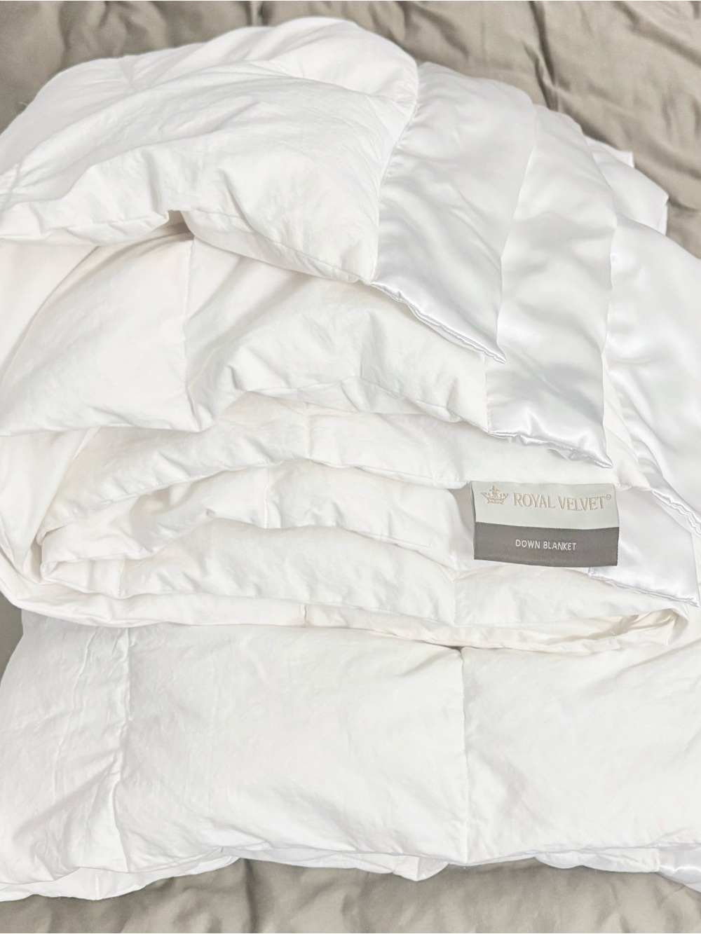 Royal Velvet Twin Satin Edge Goose Down Comforter Lightweight White Cotton